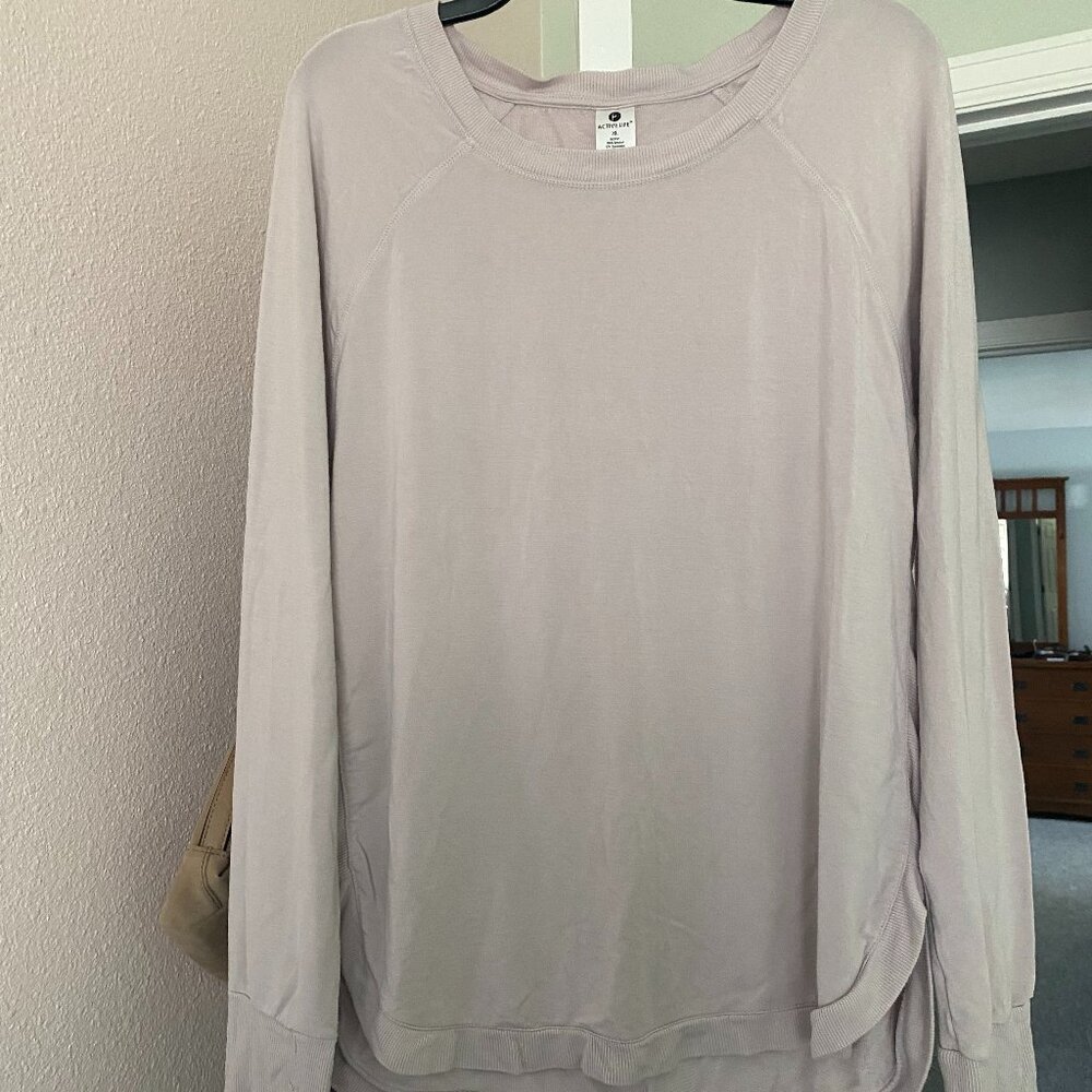 Women's Xl Long Sleeve Yoga Top in Light Pink